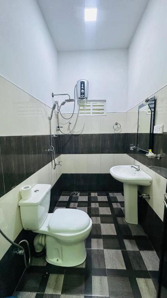 Sigiriya Danu Homestay 39/41