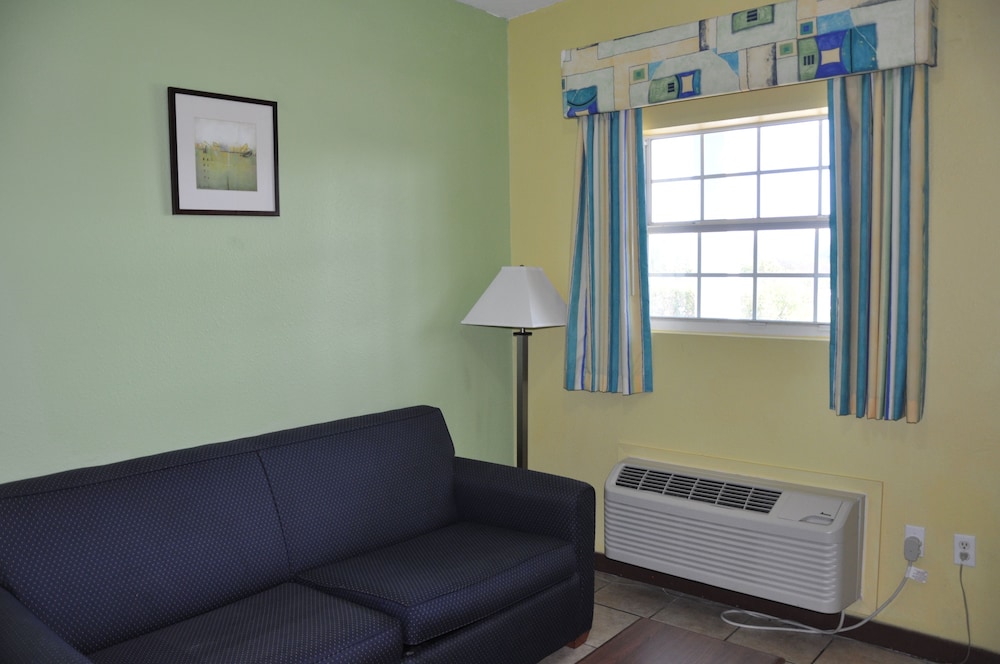 Plantation Suites Conference Center 28/50