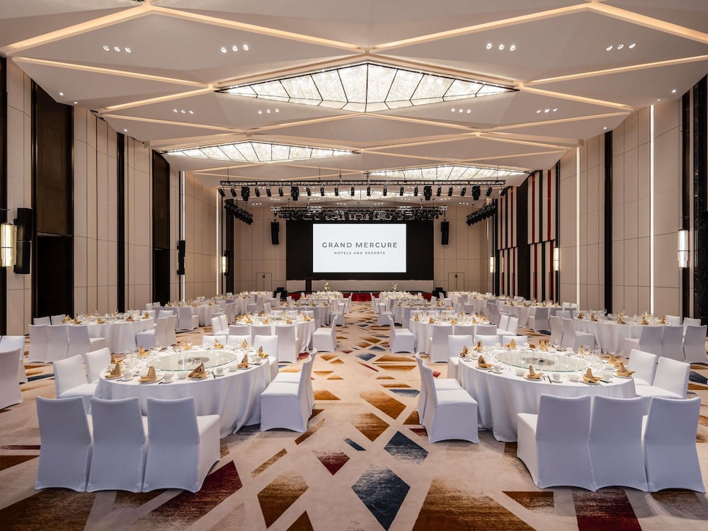 Grand Mercure Yichang Waitan 59/72