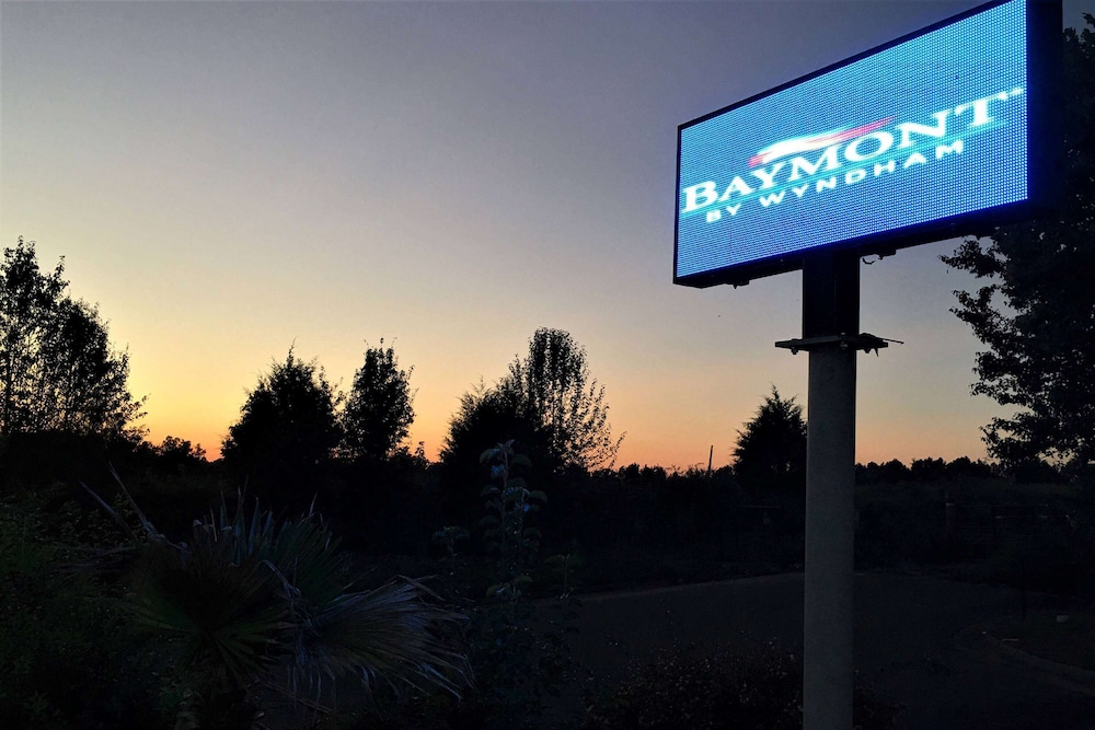 Baymont by Wyndham Adairsville 31/41