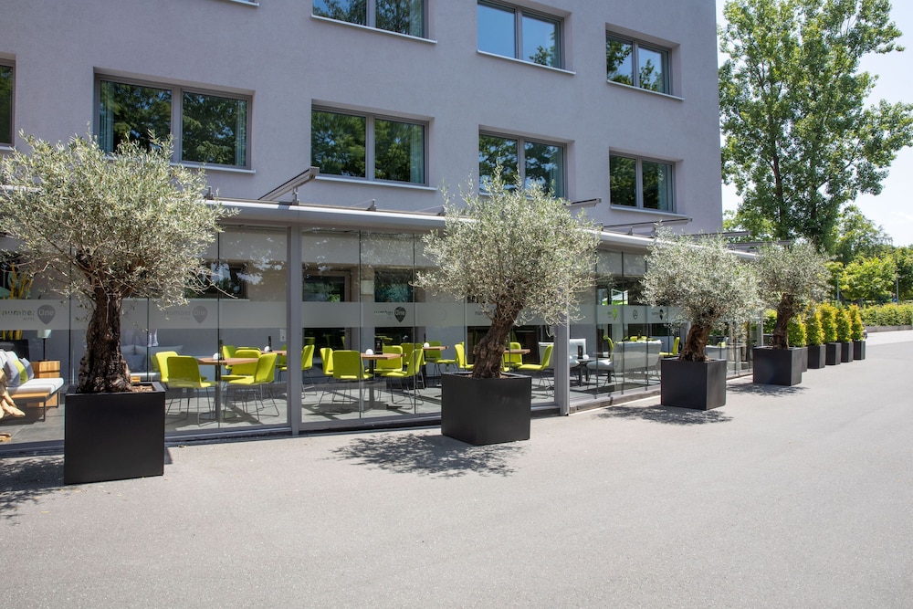 numberOne Hotel 34/44