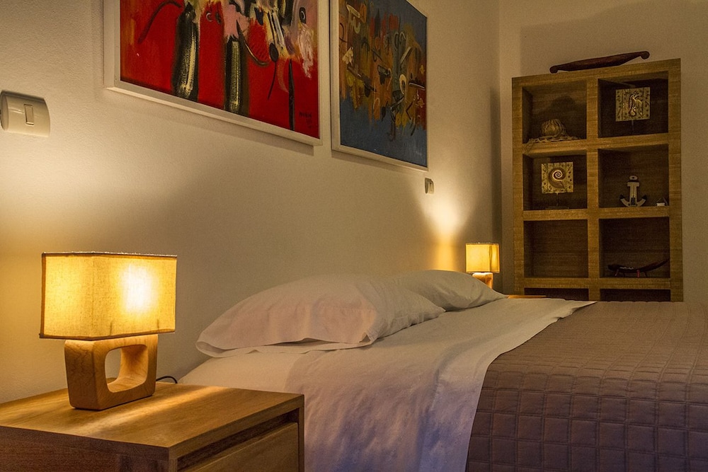 Tracadero Beach Resort 24/77