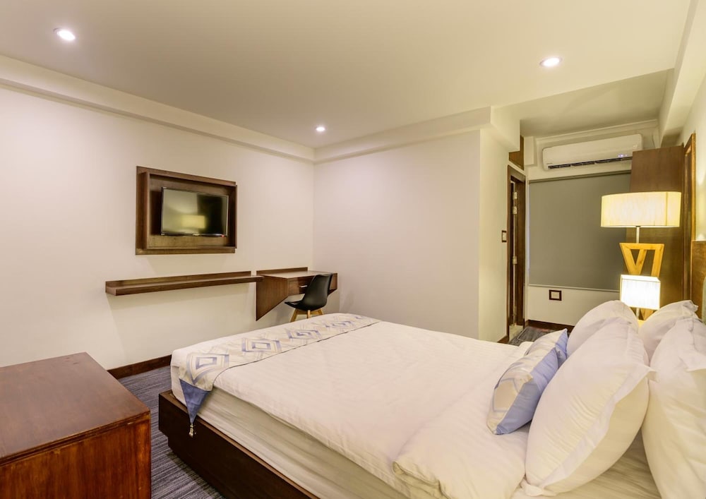 HOTEL ZAKARIA INTERNATIONAL 8/22