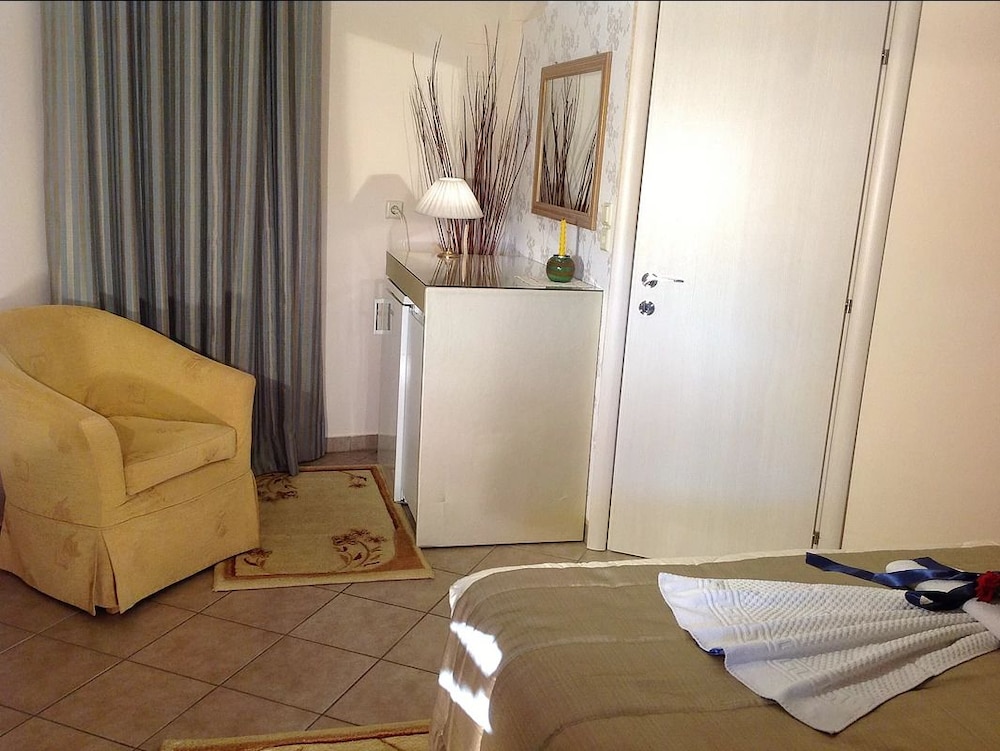 Chrissa Camping Rooms & Bungalows 15/33