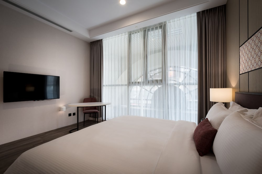 Hua Hotel 37/67