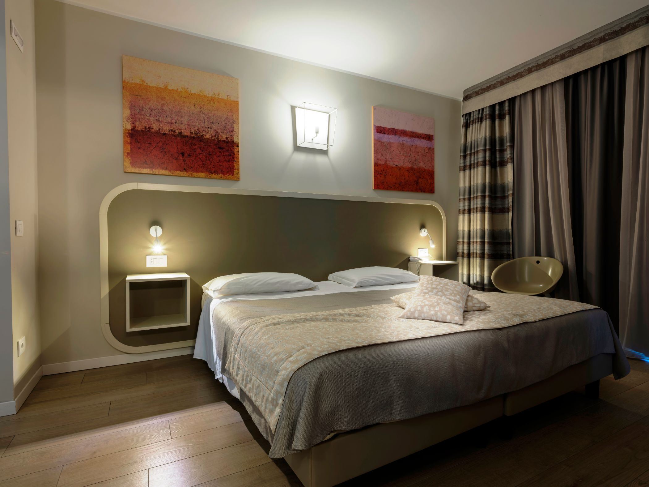 Royal, Spa, Suite, Triple