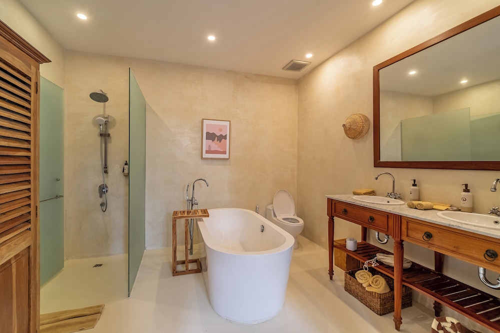 White Goose Boutique Hotel 36/42