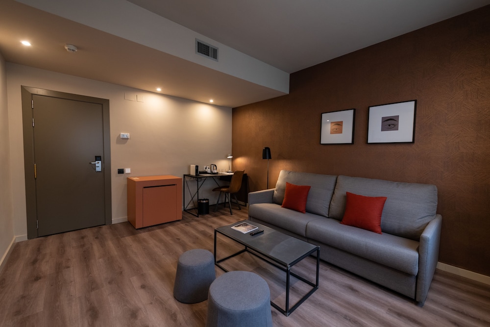 Atenea Rekord Suites 34/50