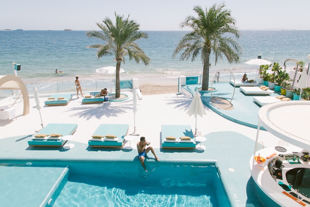 Dorado Ibiza Suites - Adults Only 60/66
