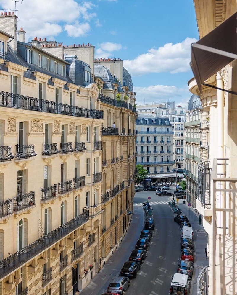SOFITEL PARIS ARC DE TRIOMPHE 63/68