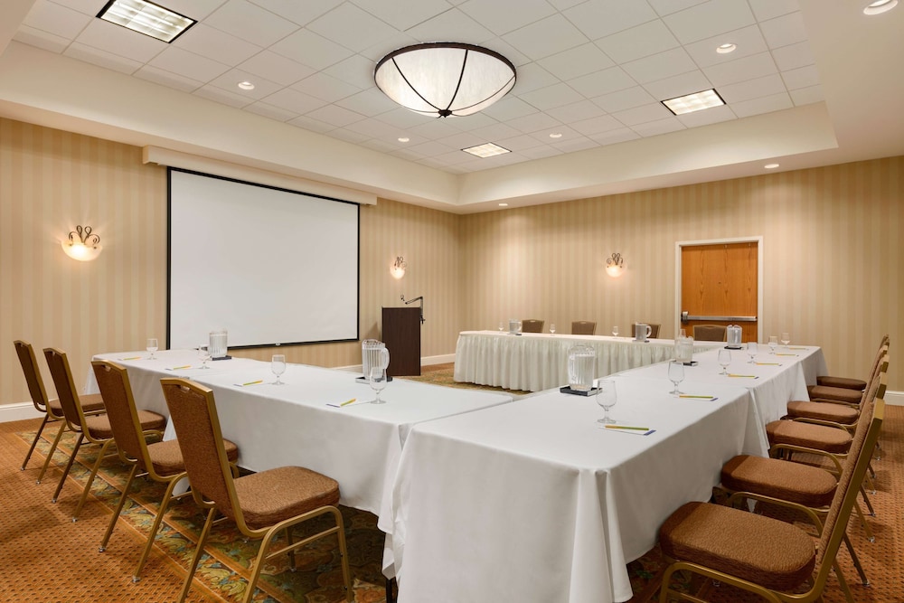 Hilton Garden Inn Solomons 46/55