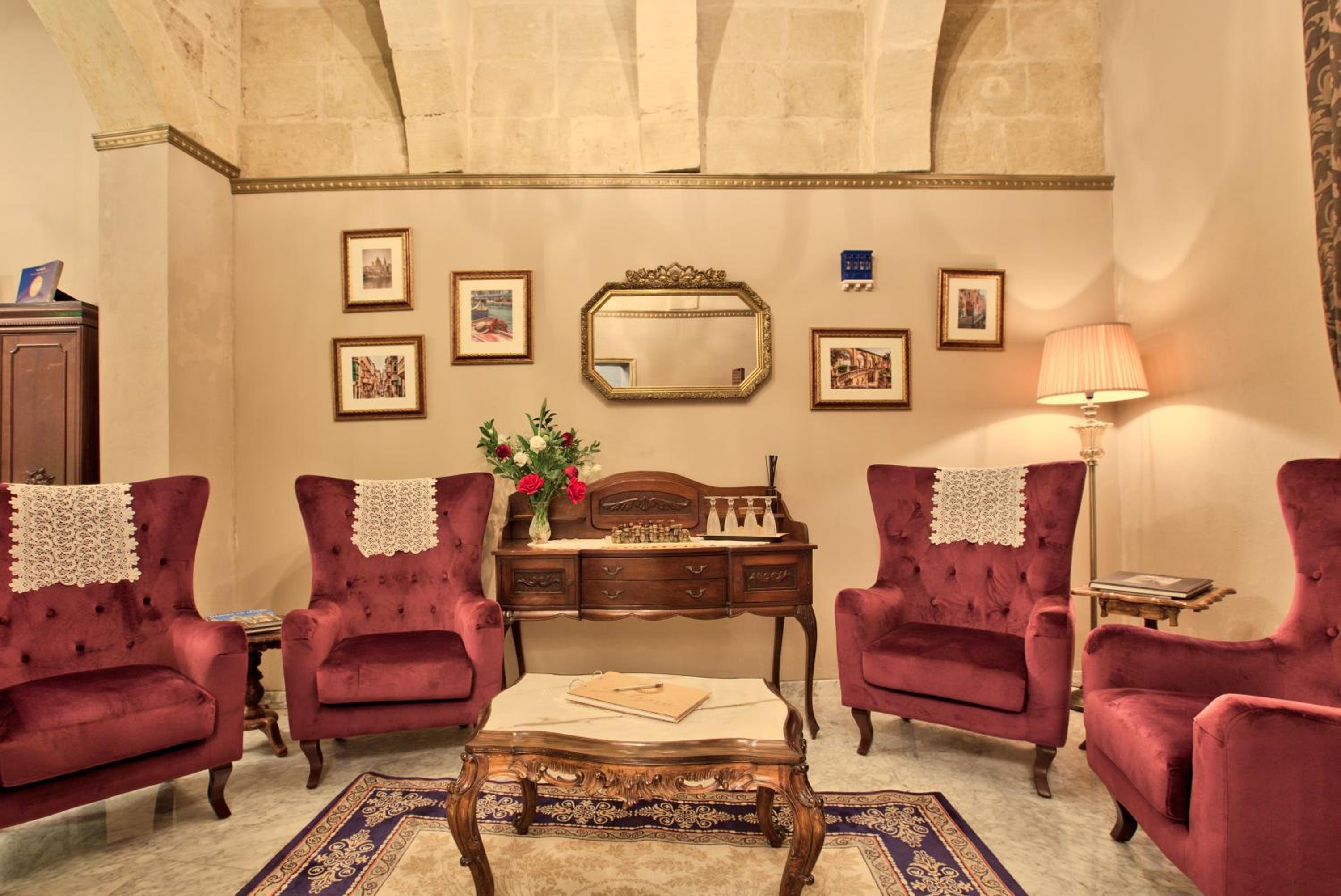 Julina Boutique Living 16/43