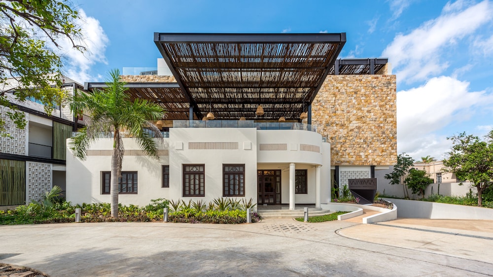 Las Brisas Merida 4/50
