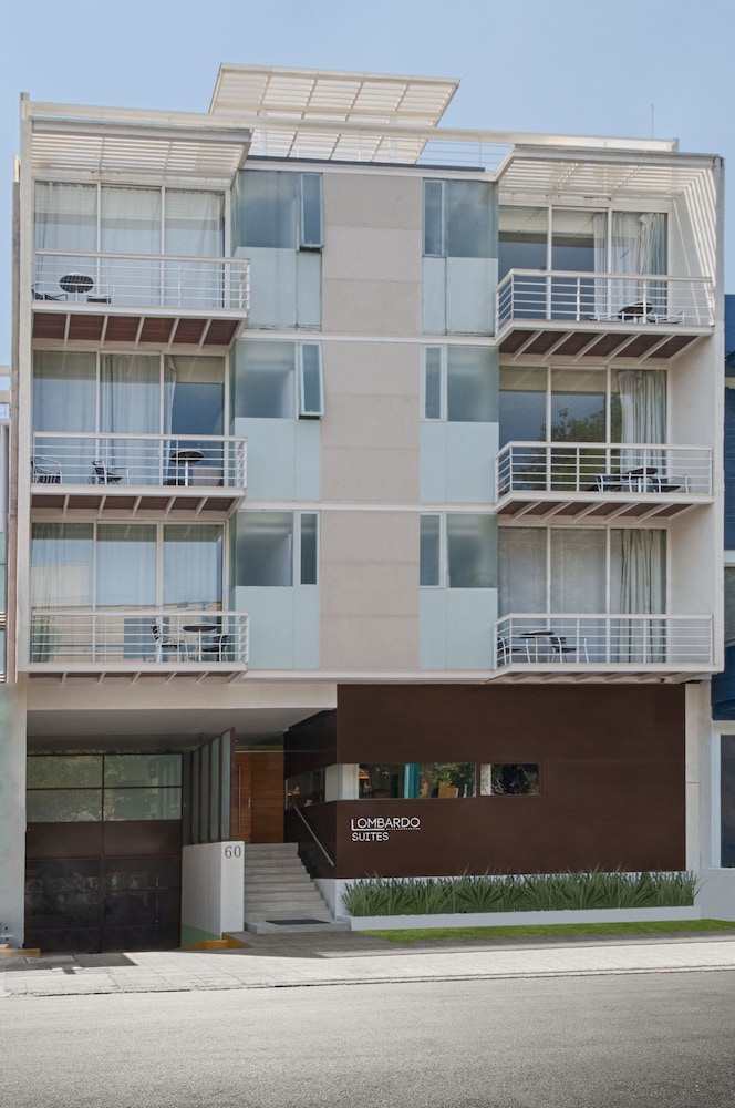 Lombardo Suites 4/50