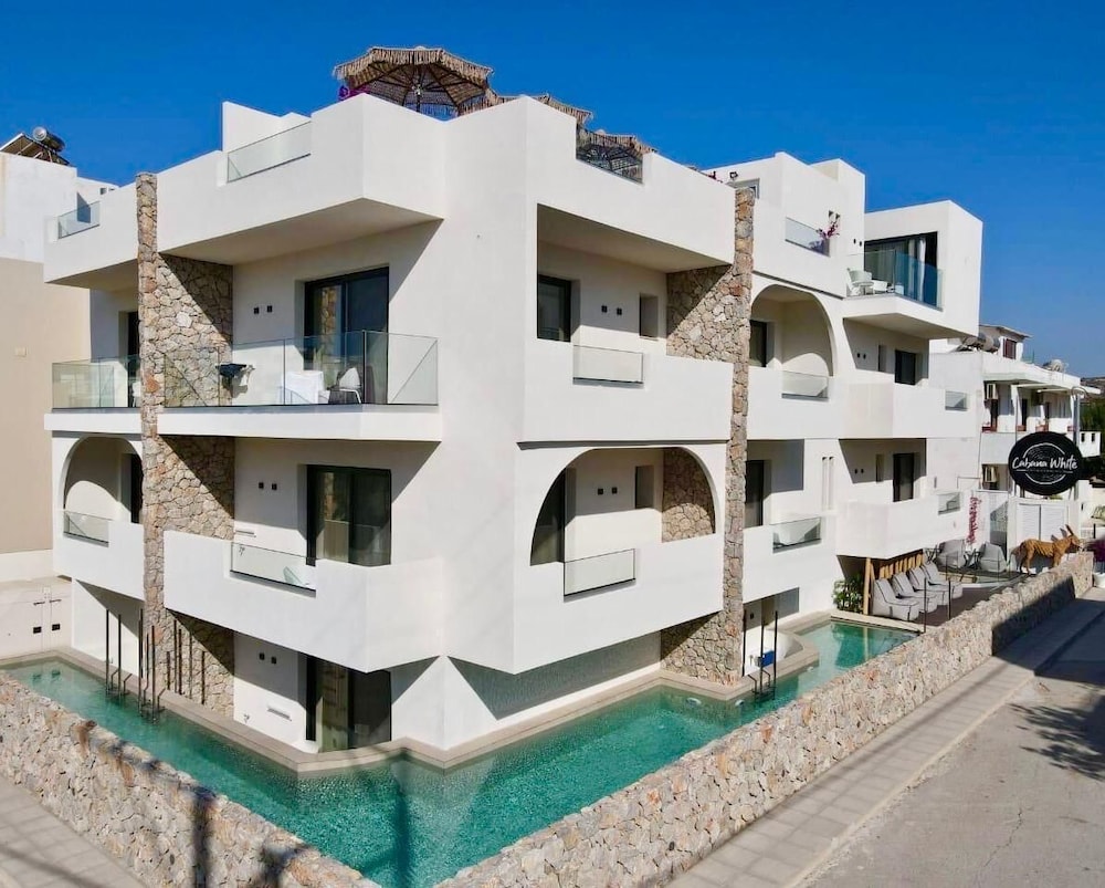 Cabana White Boutique Hotel & Suites 6/80
