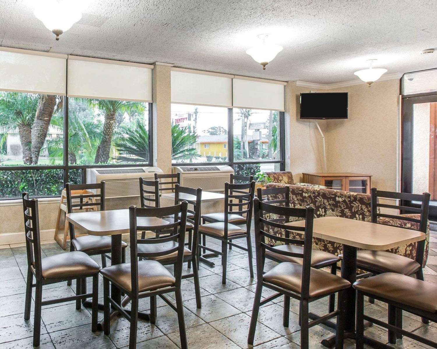 Gateway Inn Gardena Los Angeles South 39/45