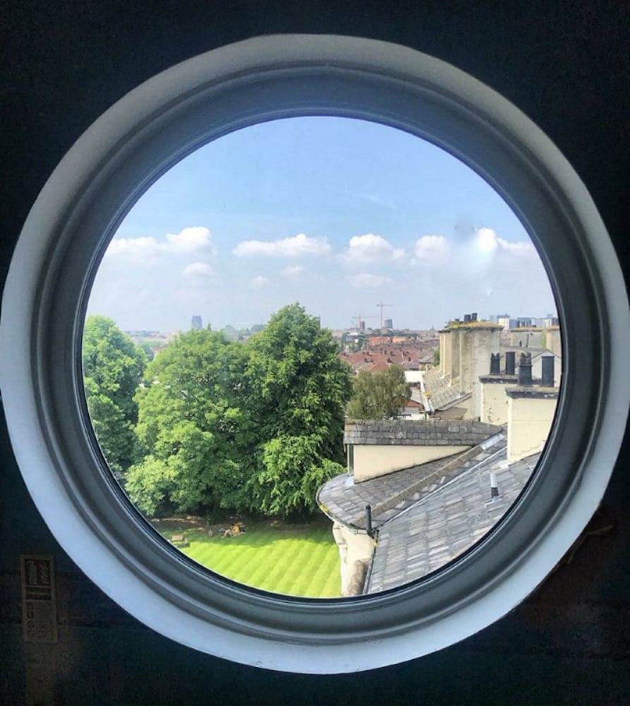 Devonshire House Hotel 43/50
