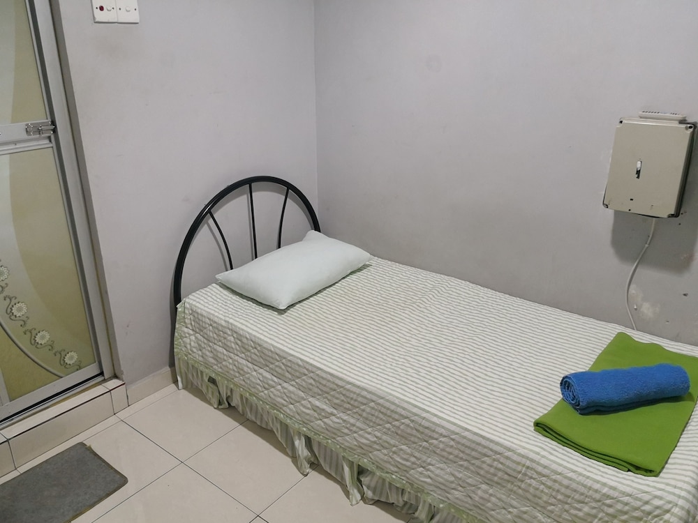 Kristal Inn Hotel 11/55