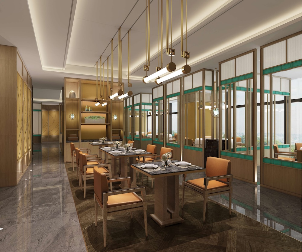 Radisson Hangzhou Qianjiang 42/58