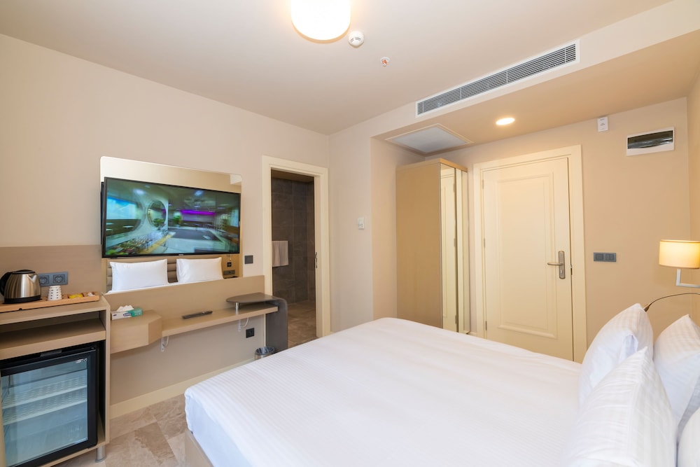 Ramada by Wyndham Istanbul Pera 8/50