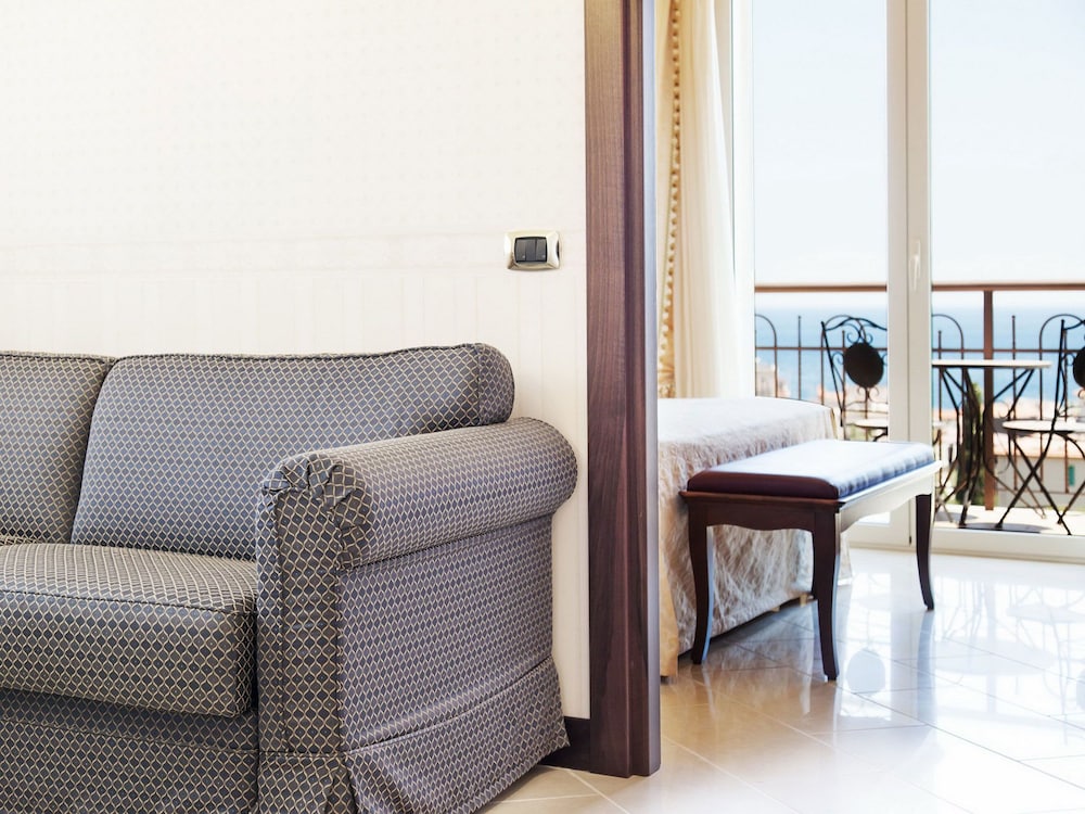 Diamond Hotel And Resort Naxos Taormina 30/50