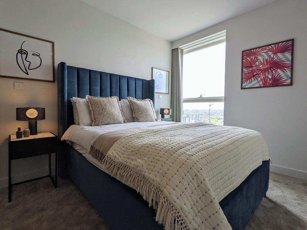 Two Bedroom Apartment with one bathroom