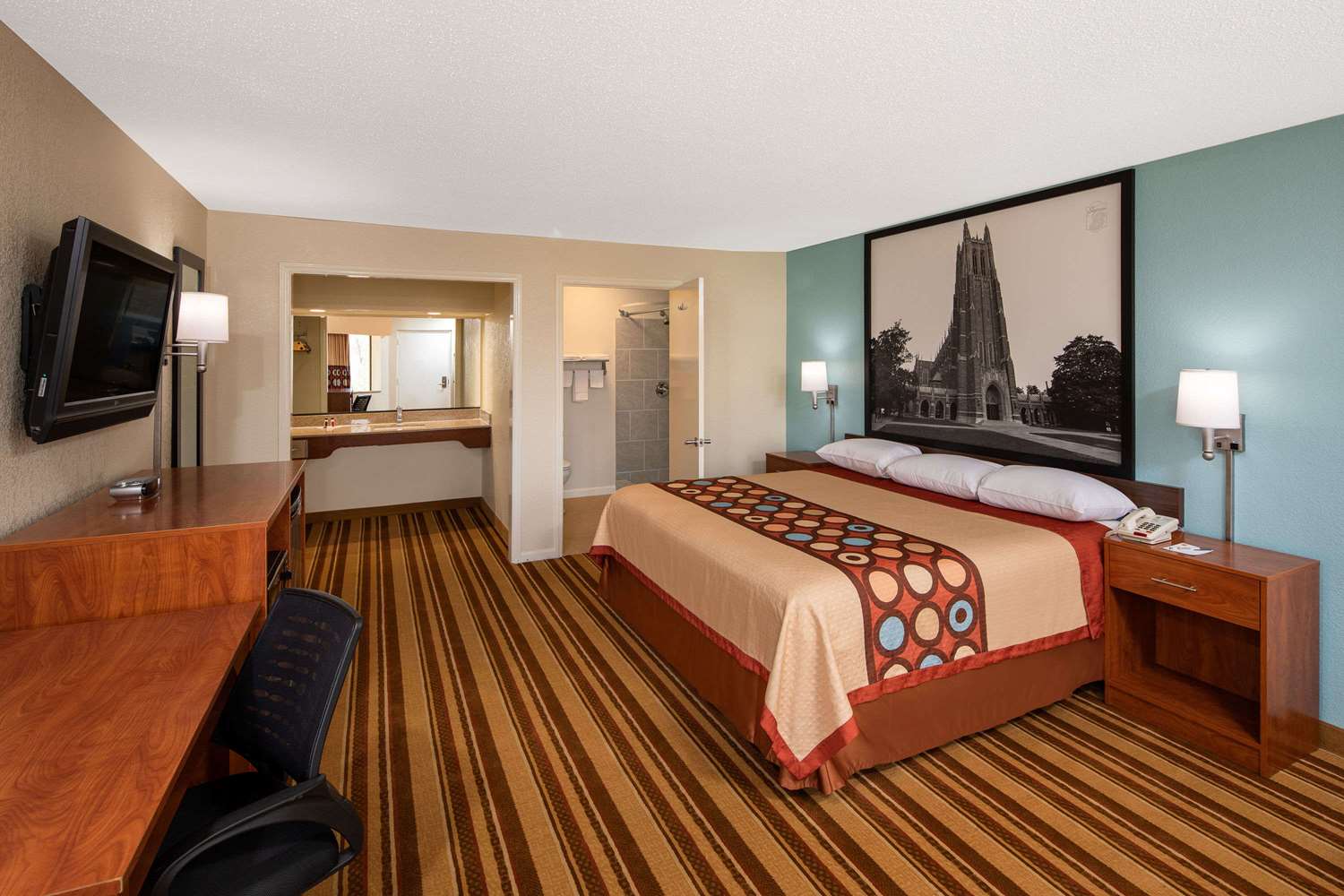 Super 8 by Wyndham Burlington NC 5/11