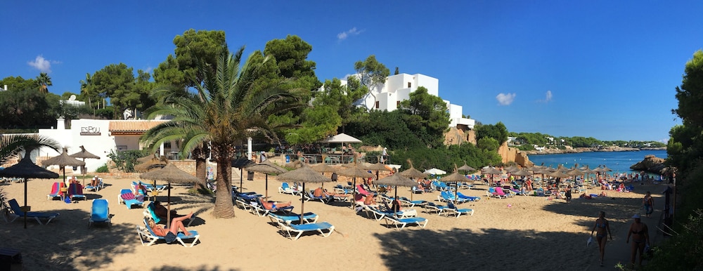 Hotel Rocamarina 37/66
