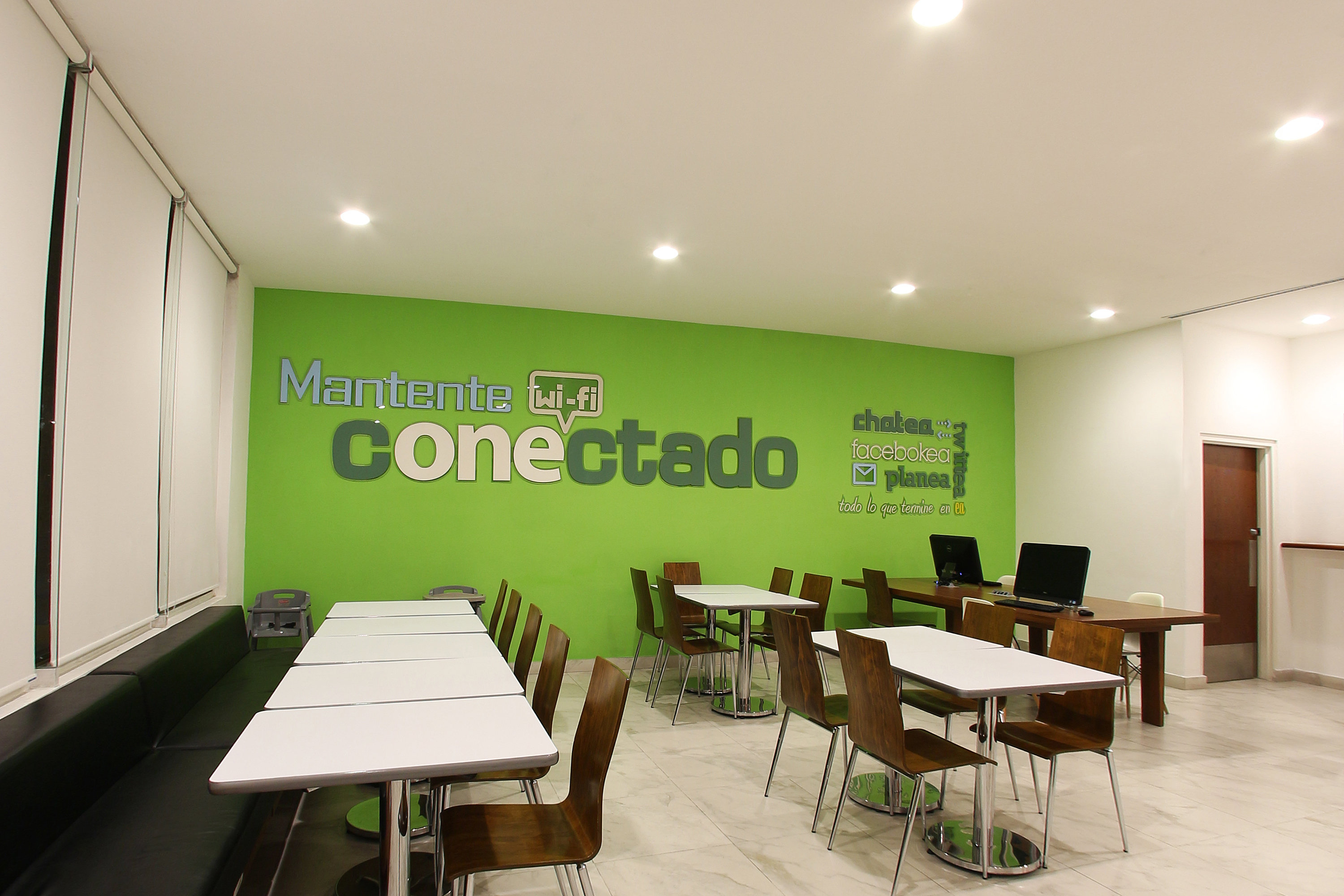 One Queretaro Plaza Galerias 47/62