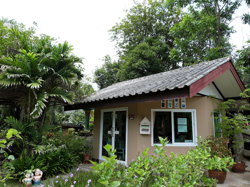 Bann Suan Rachawadee B&B 2/30