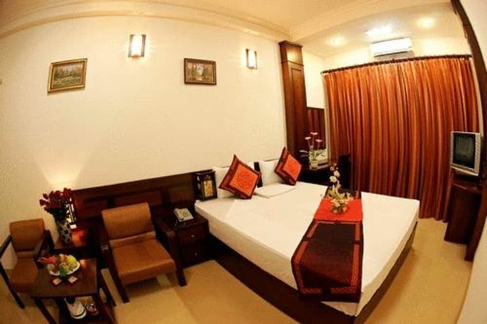 Hanoi Street Hotel 30/50