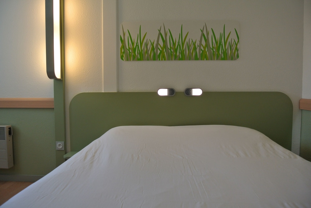 ibis budget Chambery Sud Challes-les-Eaux 12/26