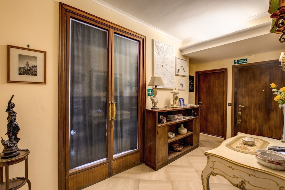 B B Piramide Terrace 34/54