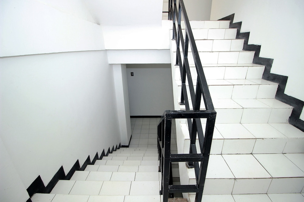 OYO 1678 Jati Exclusive Homestay 30/45