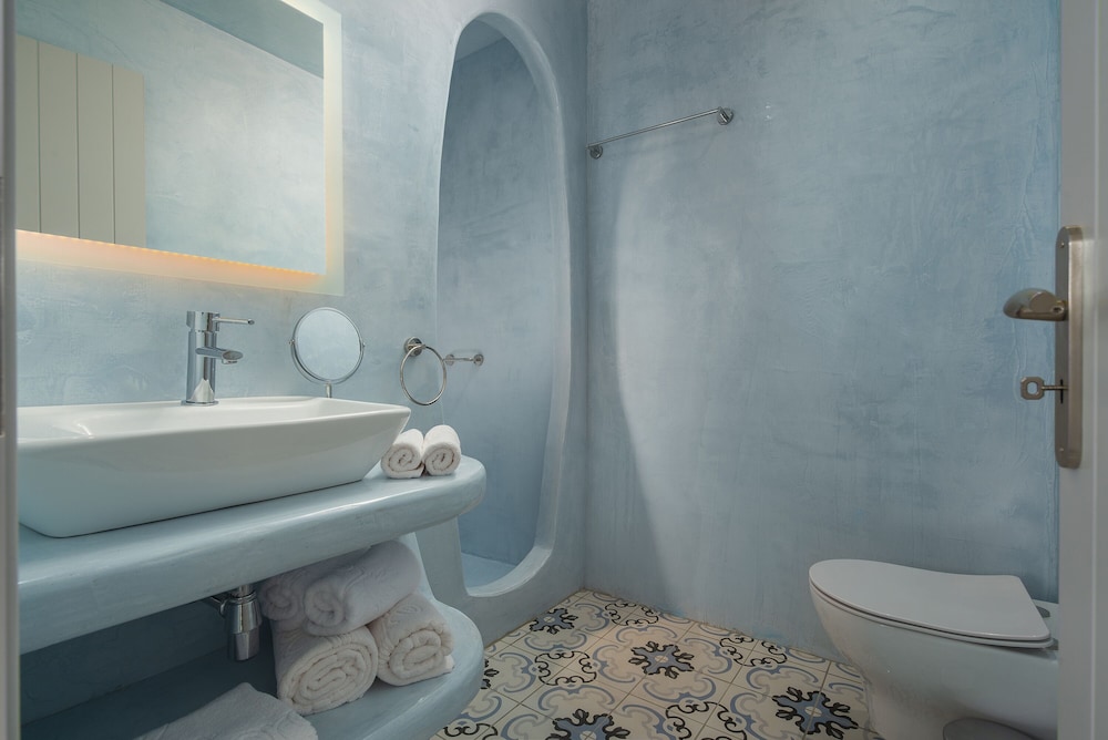 Sole doro Luxury Suites Santorini 46/50