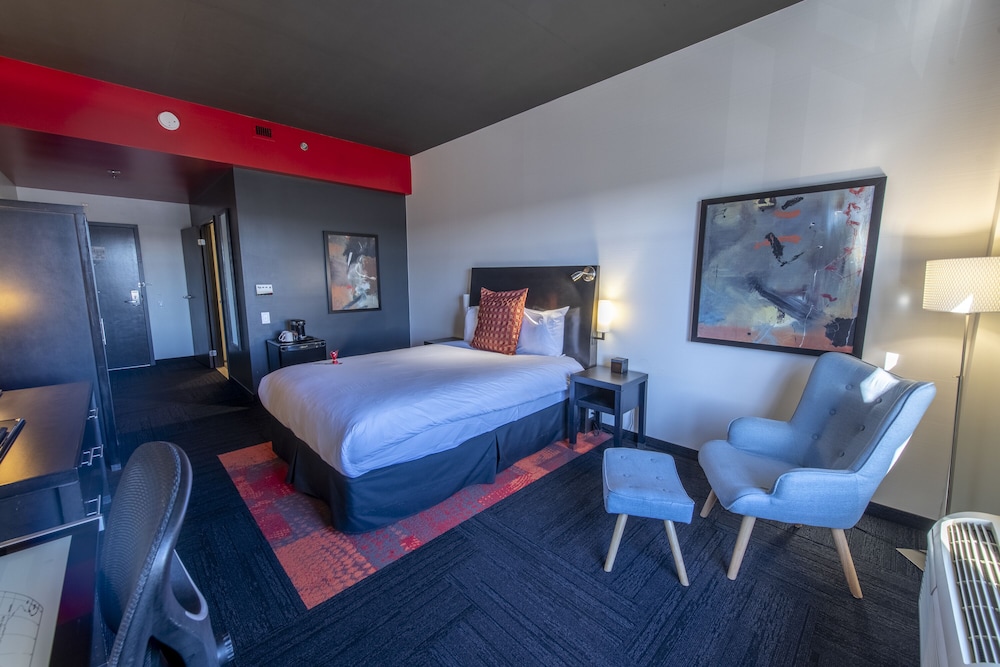 Grand Times Hotel Quebec City Airport 18/60