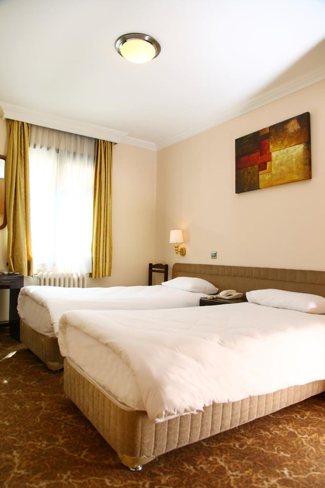 Guleryuz Hotel 8/48