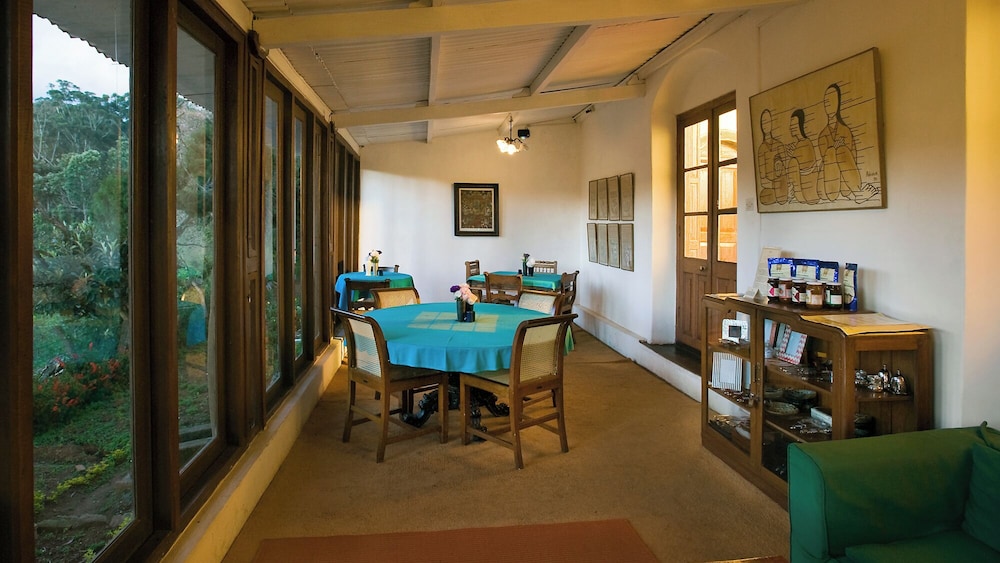 Neemrana S Wallwood Garden 19/28