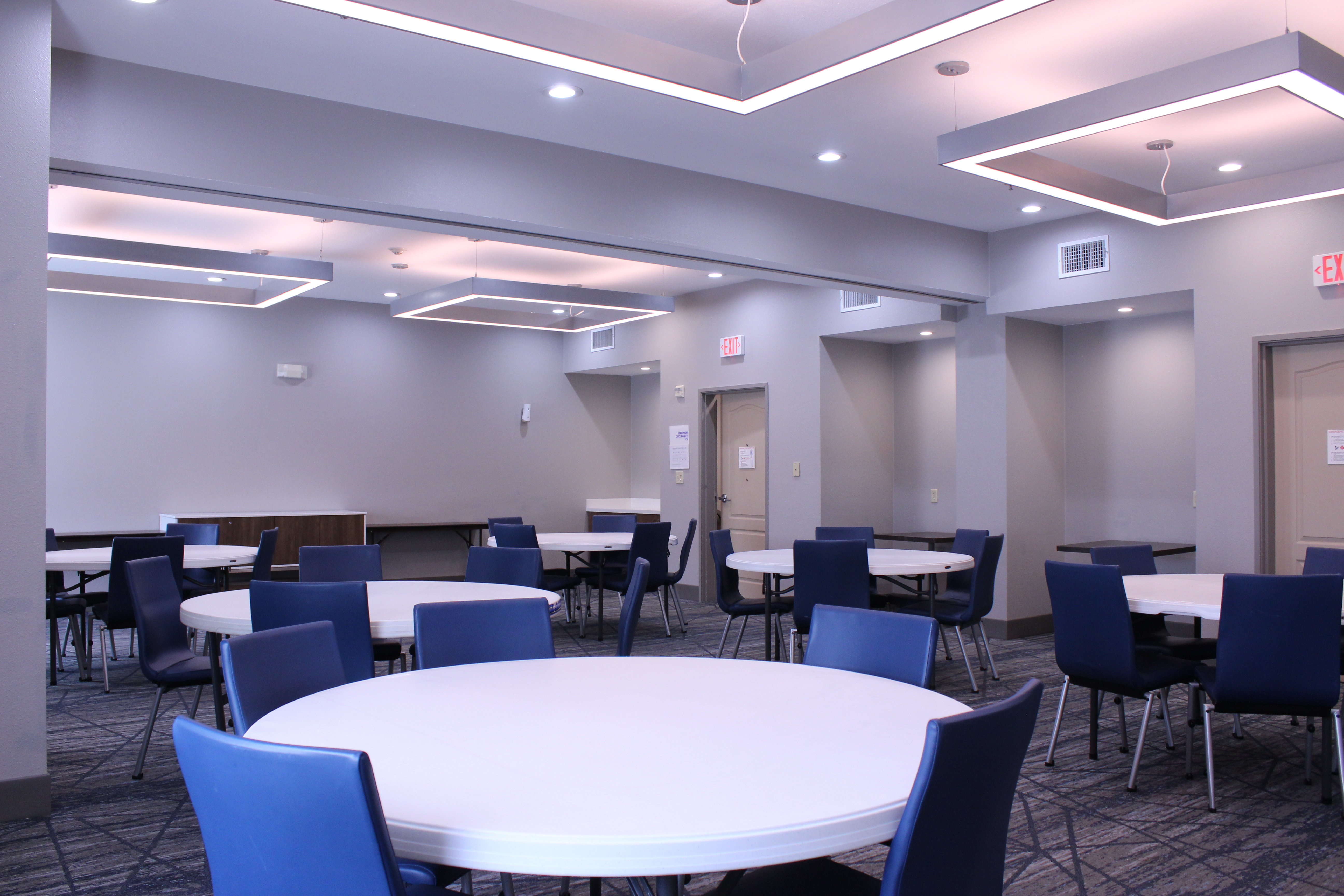 Holiday Inn Express Hotel And Suites Cedar Hill 66/69