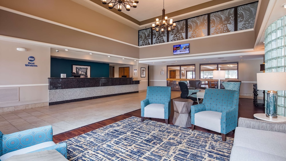 Best Western East Towne Suites 9/42