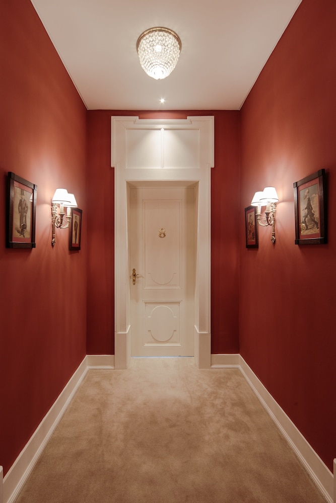 Dear Lisbon Palace Chiado Suites 4/63