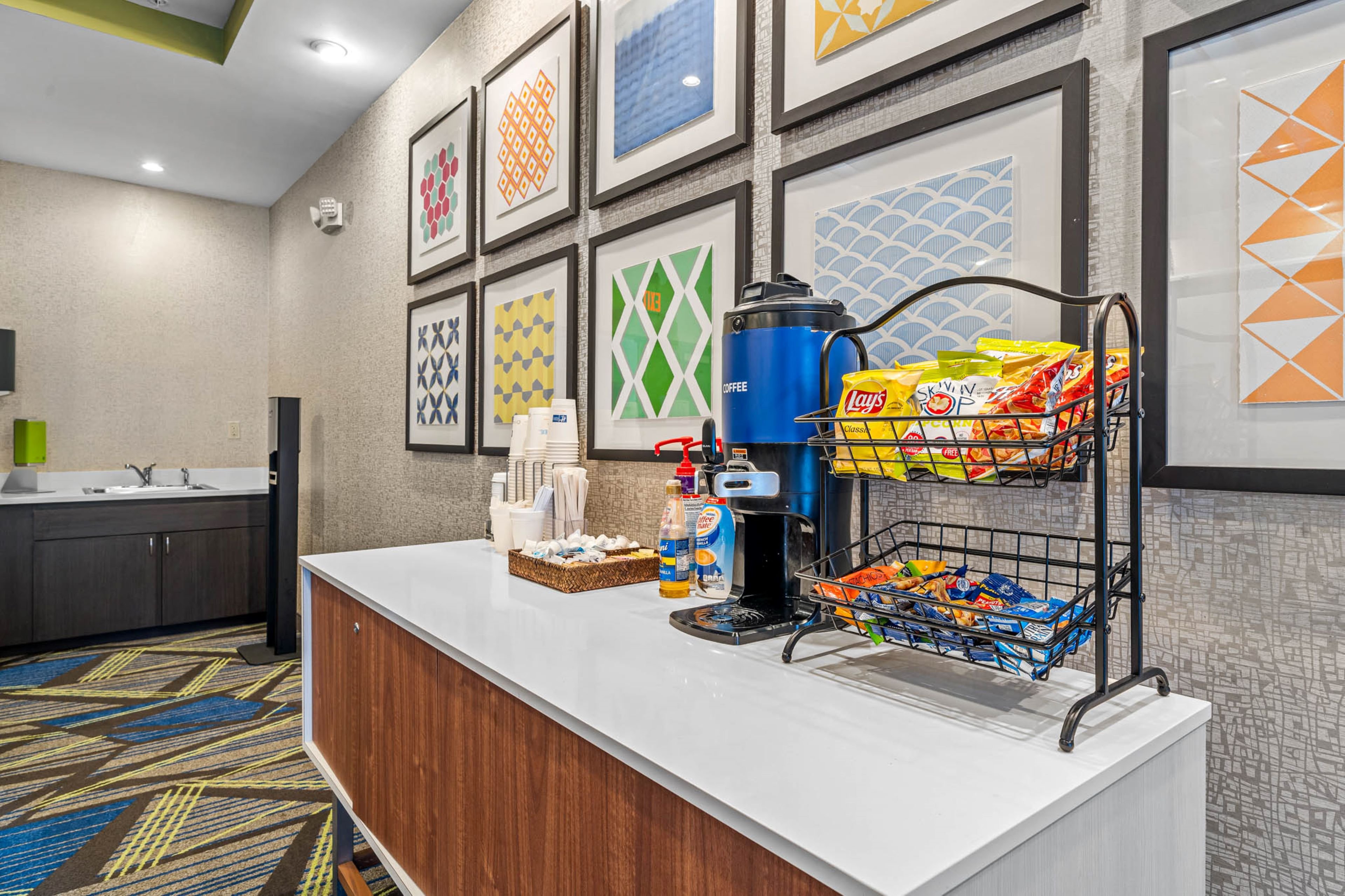 Holiday Inn Express And Suites Lakeland South 10/50