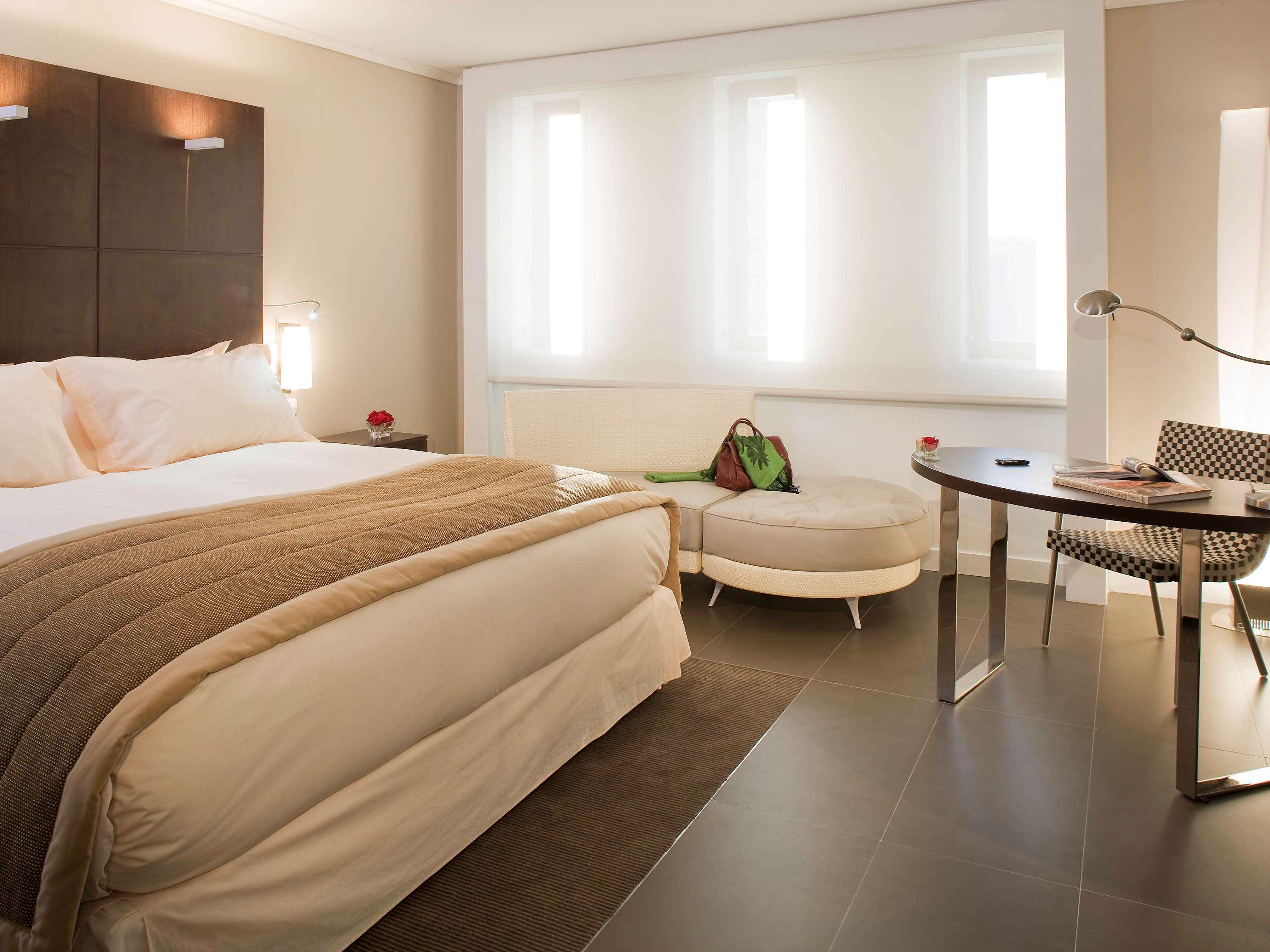 Luxury, King Bed, City View