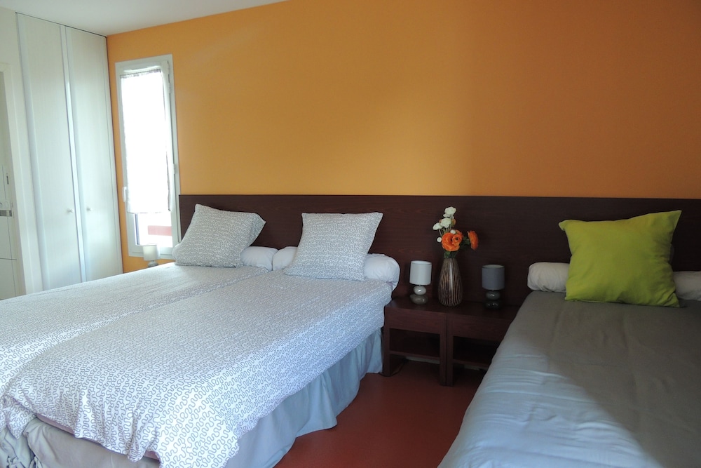 Auberge Denena 4/16