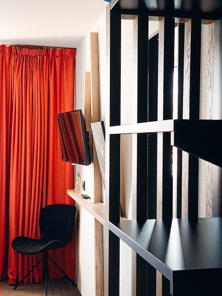 Ibis Styles Crolles Grenoble A41 17/38