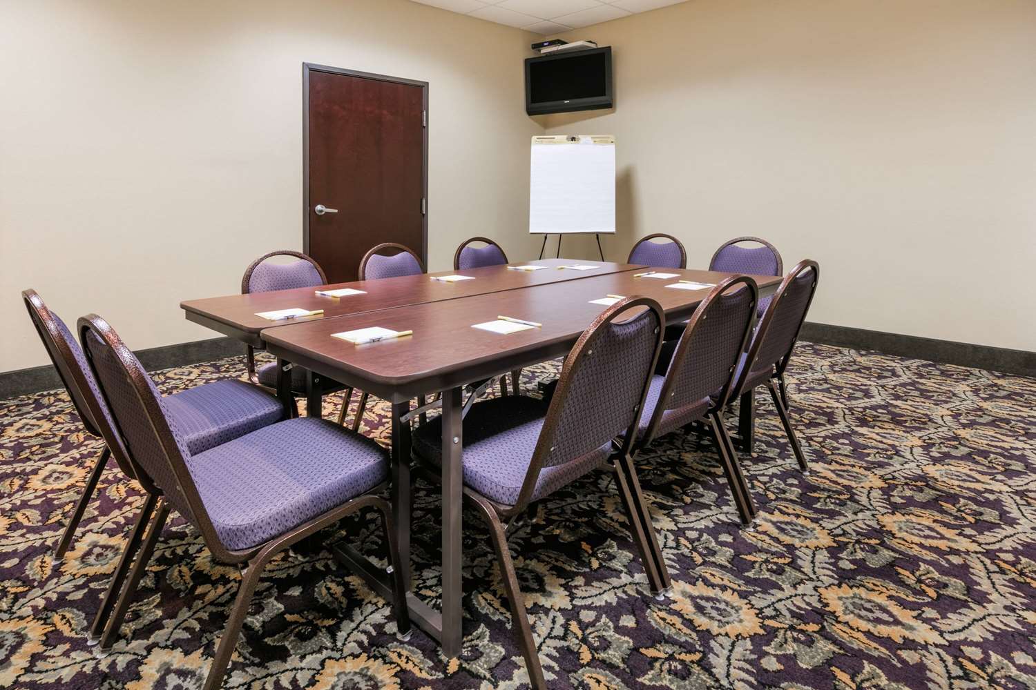 Days Inn by Wyndham Salado 18/24