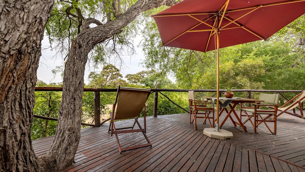 Umlani Bushcamp - Lodge 25/50