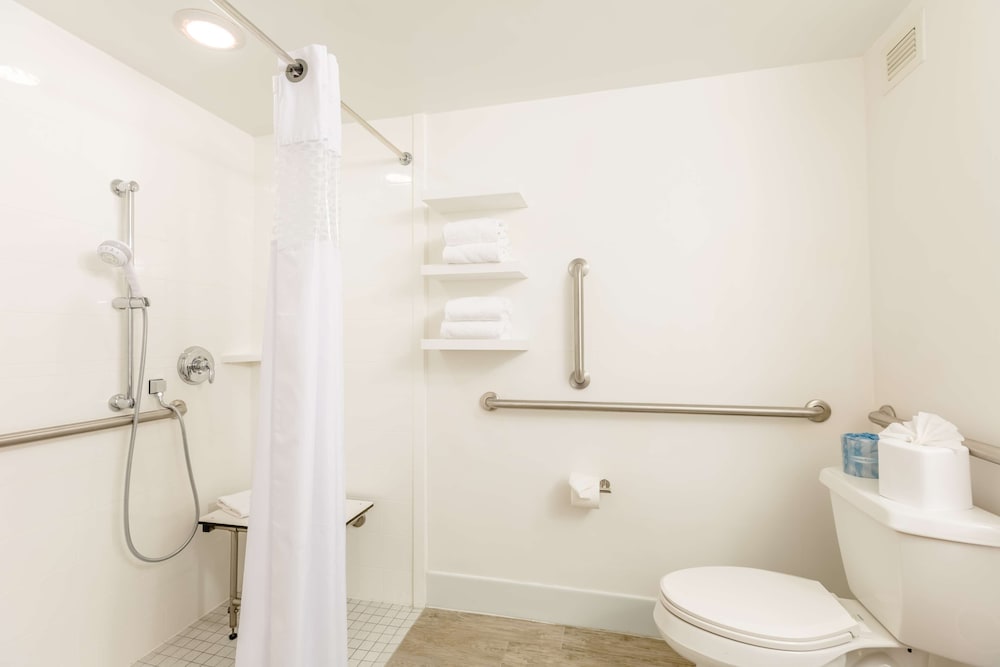 Hampton Inn St. Charles St. Peters 15/60