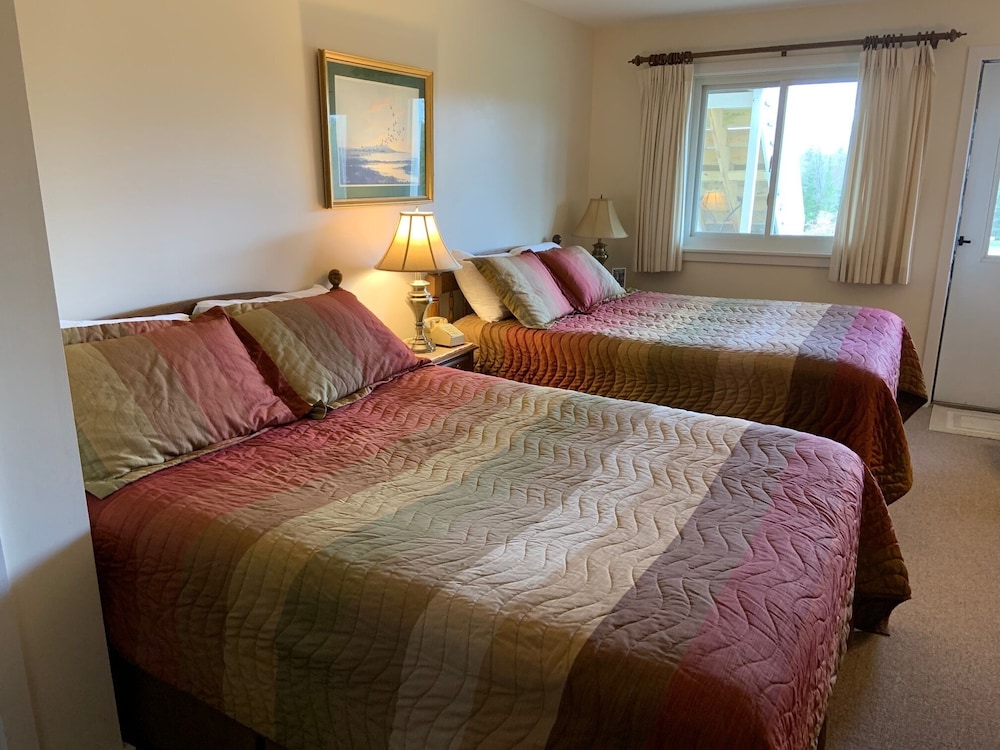 The Bethel Inn Resort 20/68
