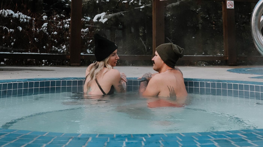 Tantalus Resort Lodge 31/55